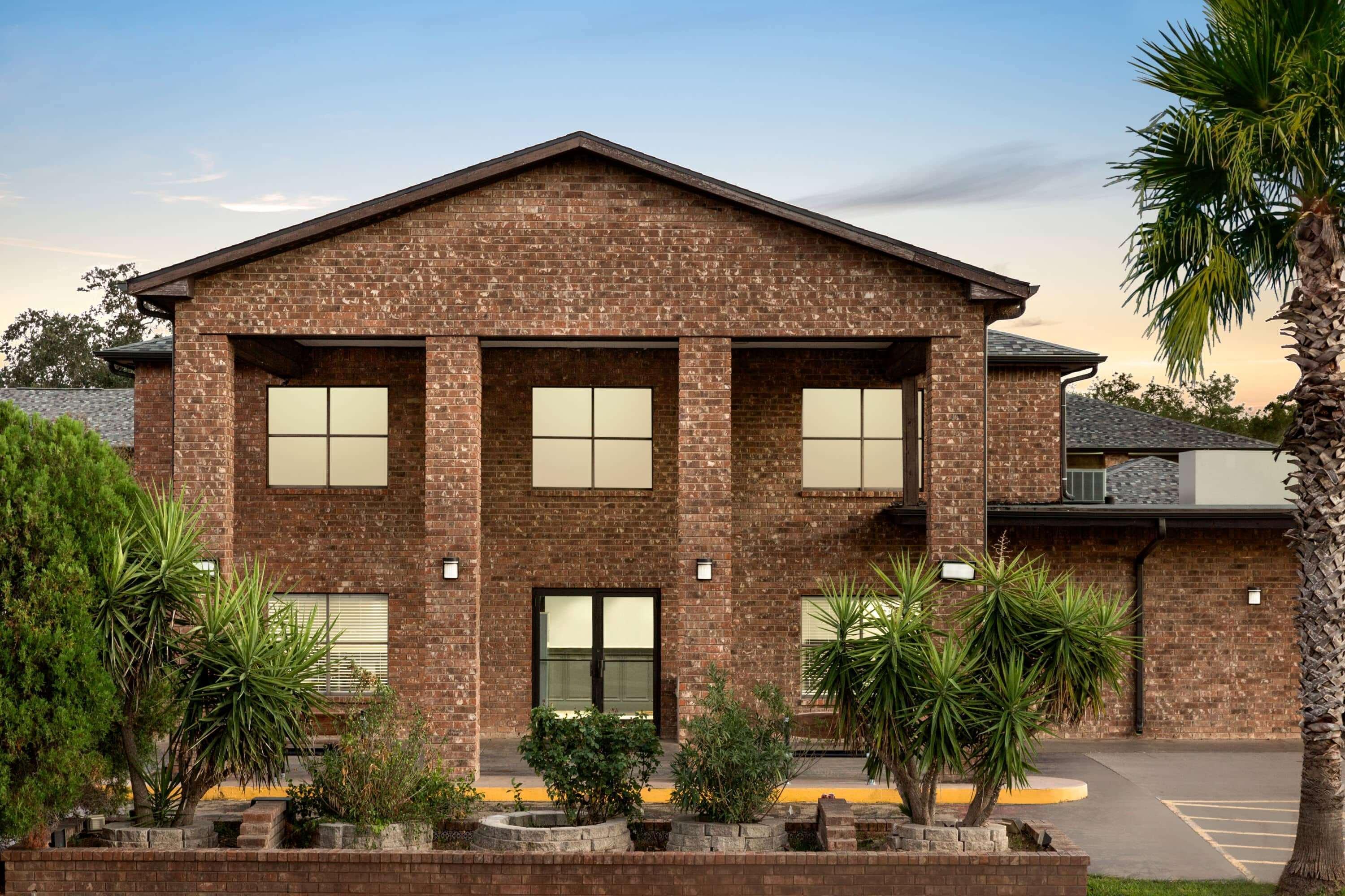 Super 8 By Wyndham Universal City Exterior photo